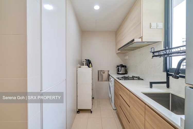 The Luxurie (D19), Condominium #622184551
